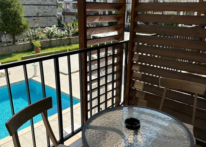 студио до плажа влас